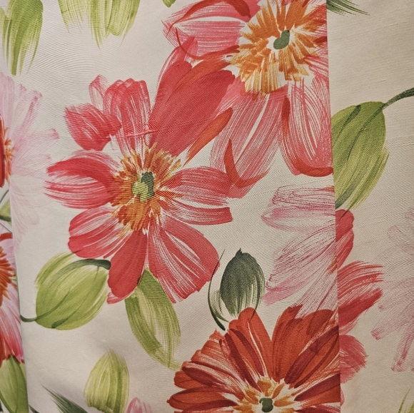 Spring, vacation, wedding, casual, feminine,   colorful, lightweight, summer - Picture 2 of 7